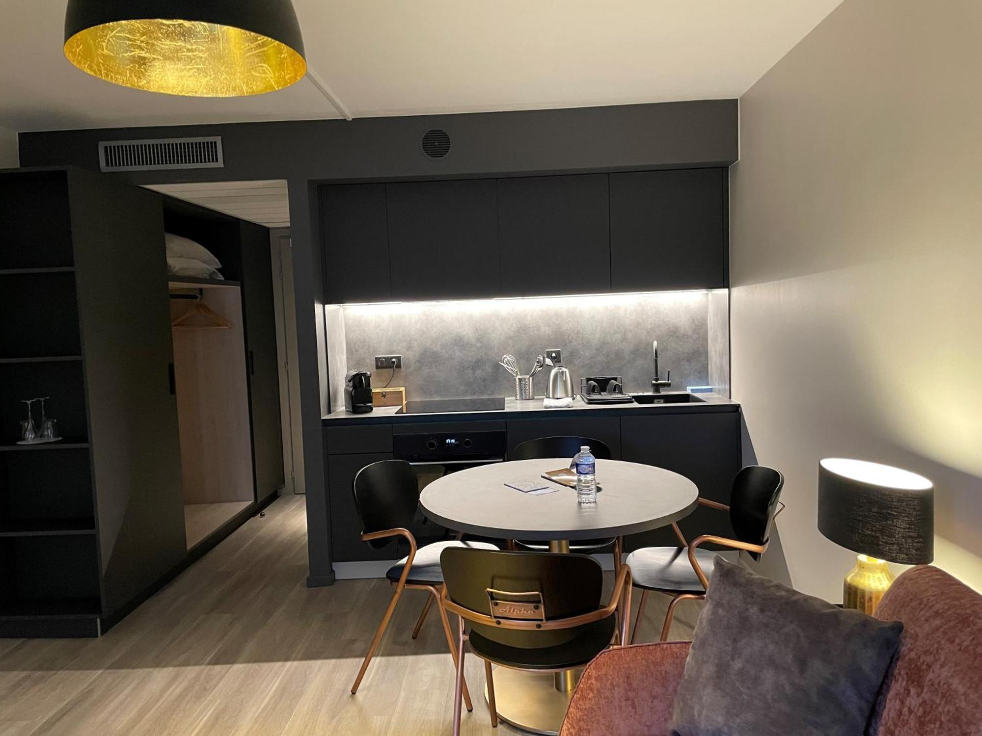 Les Appartements Du Parc - Acces Piscine Et Spa 묑스테르 객실 사진