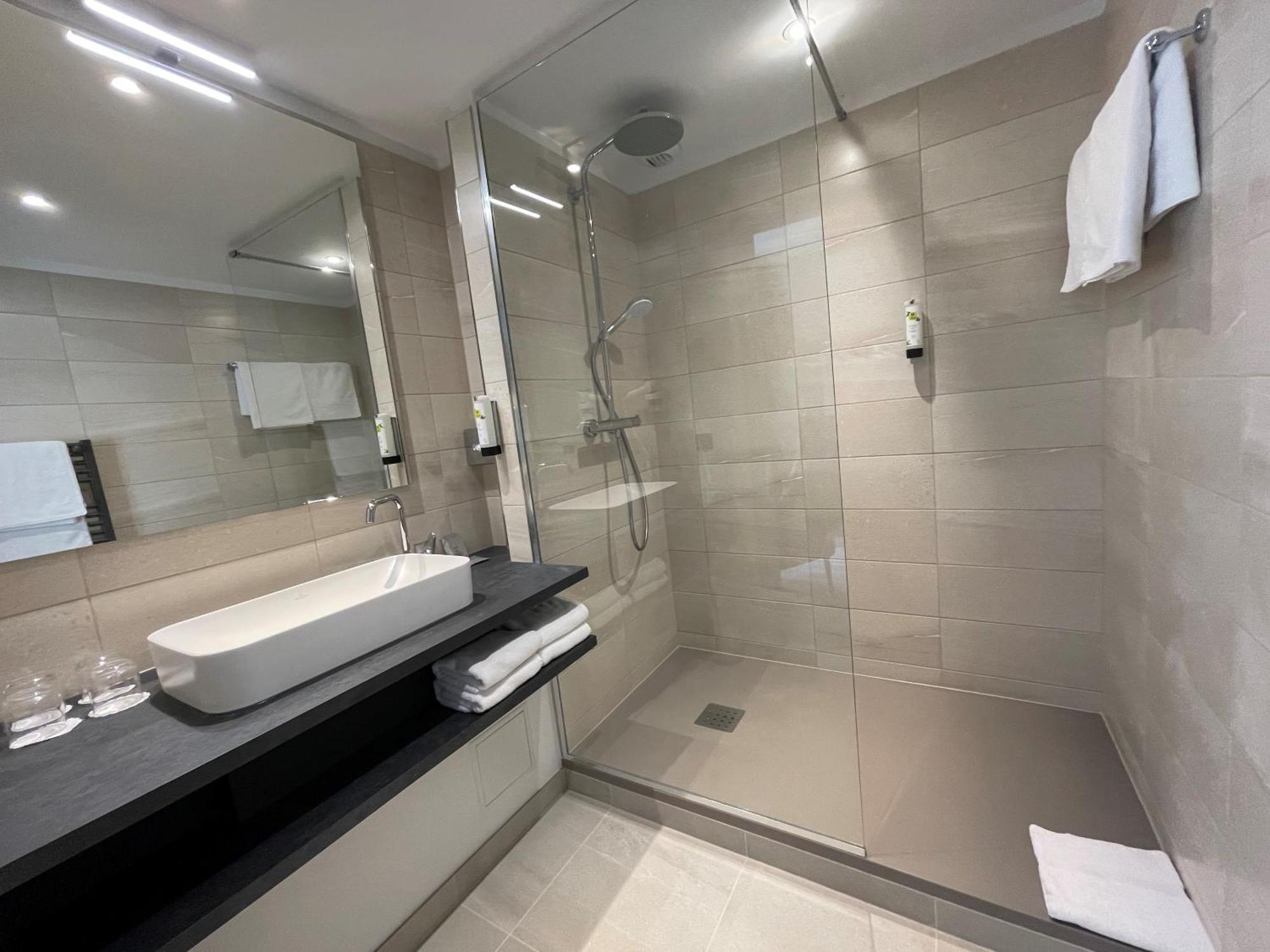 Les Appartements Du Parc - Acces Piscine Et Spa 묑스테르 객실 사진